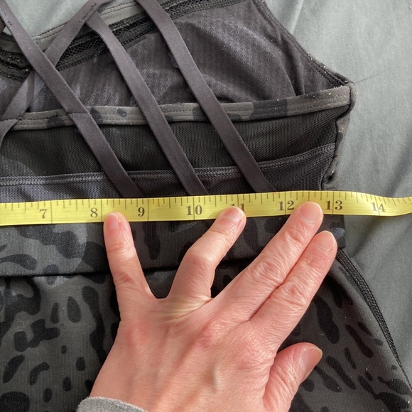 Lululemon just breathe tank 6 - Picture 4 of 10